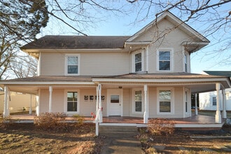 Building Photo - Downtown China Grove -Maint St- 1 bedroom ...