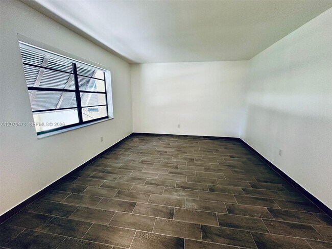 Building Photo - 7915 SW 86th St