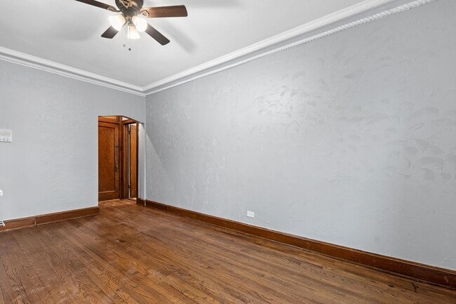 Building Photo - Newly Remodeled Vintage Charm with 21st Century : Move In Special for June 2025 $1,070.00