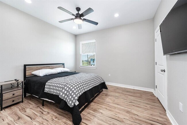 Building Photo - 4019 Mitote Dr