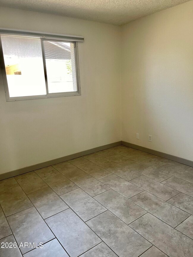 Building Photo - 1238 W Malibu Dr