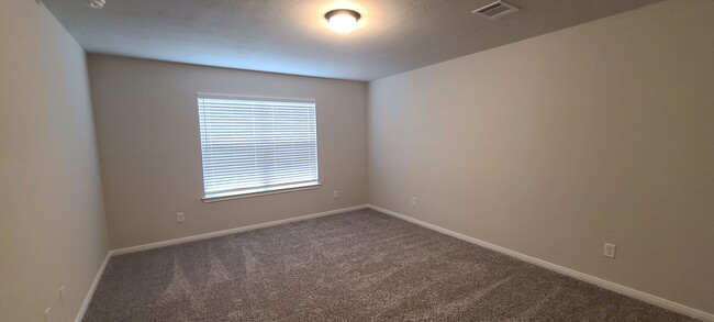 Building Photo - 4 Bedroom House in Sterling Ridge