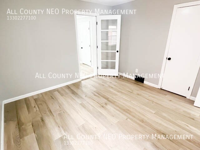 Building Photo - 13526 Cedar Rd