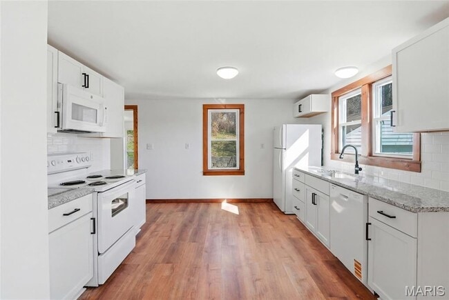 Building Photo - 921 Vine St