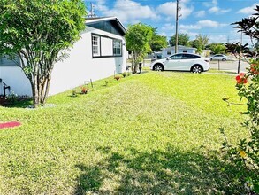 Building Photo - 20701 NW 34th Ct
