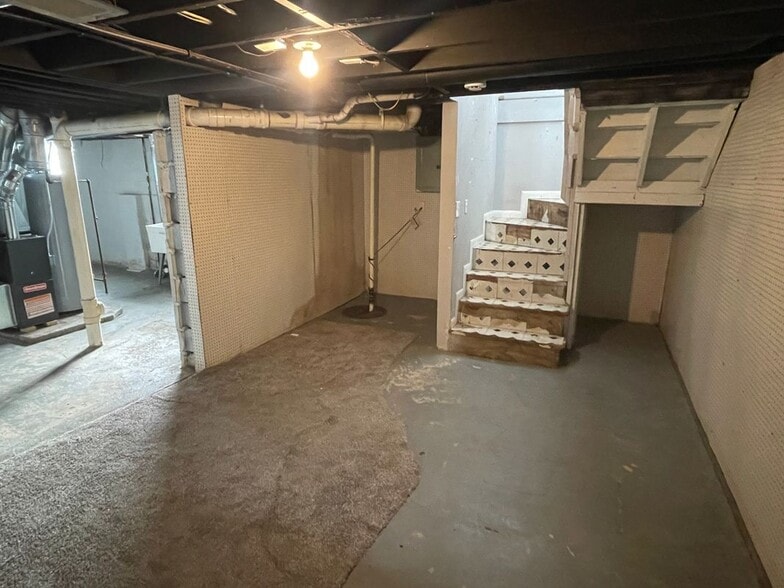 Building Photo - 4248 8th St