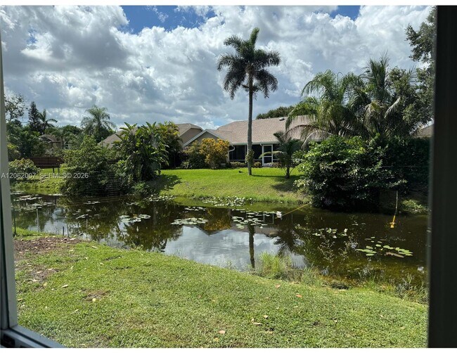 Building Photo - 5320 SW 89th Ave