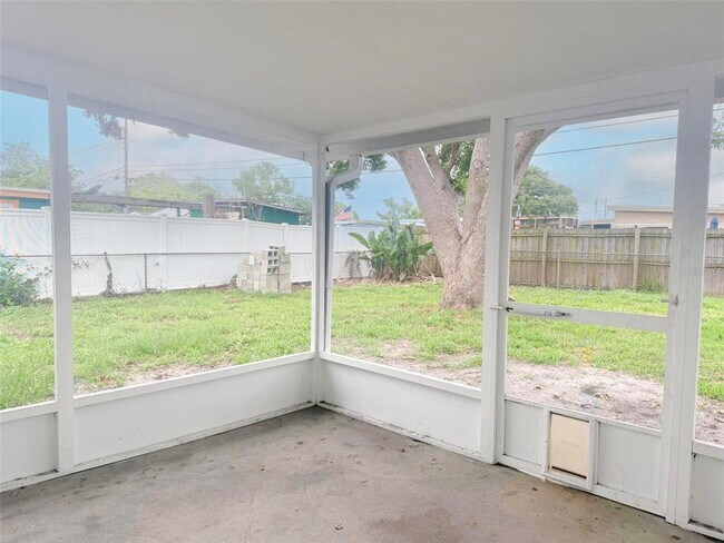 Building Photo - 8096 Rose Terrace N