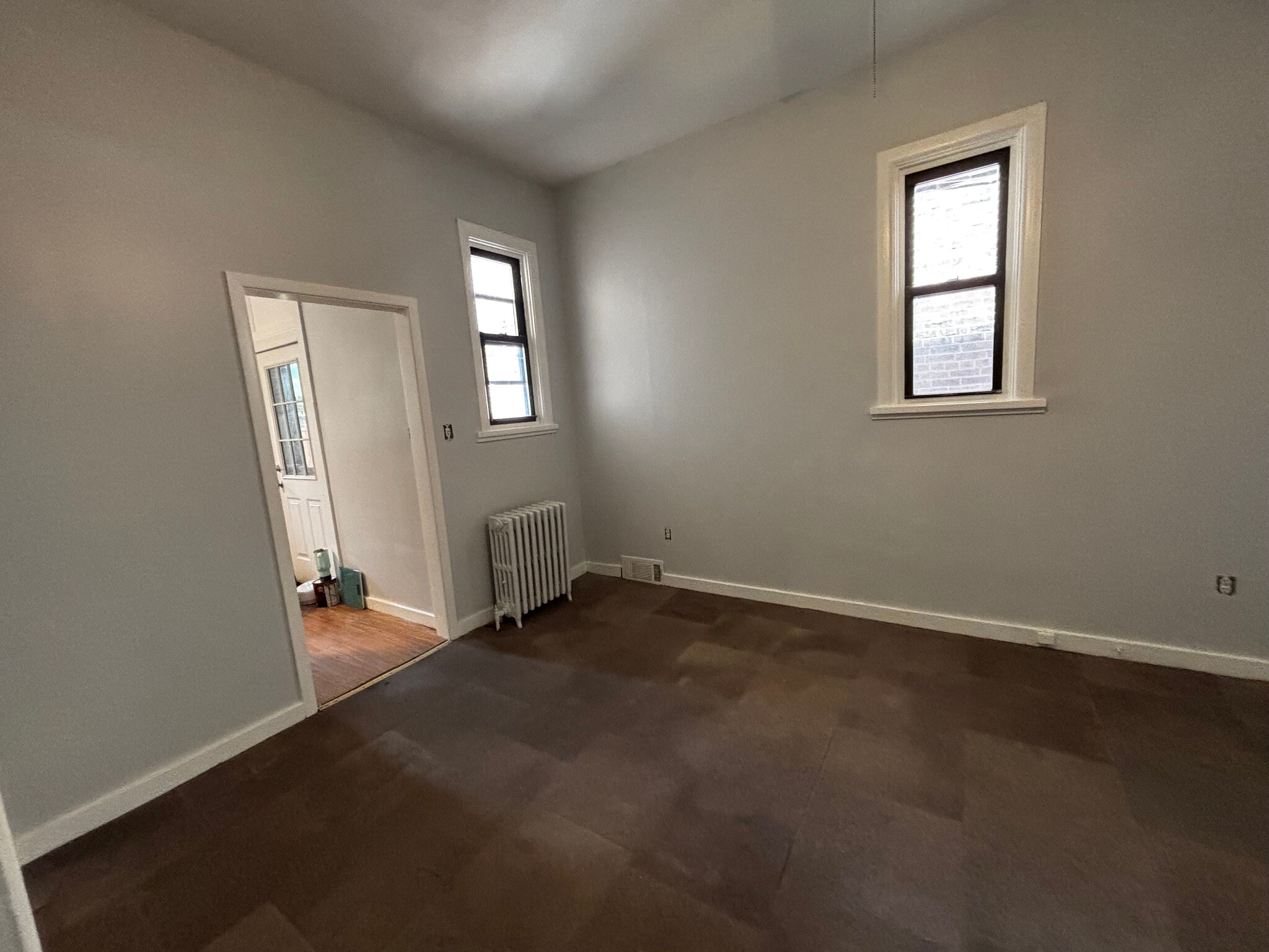 Living Room - 3313 Ward St