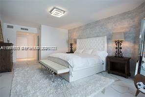 Building Photo - 17301 Biscayne Blvd