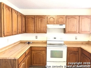 Building Photo - 2107 Crested Walk Dr