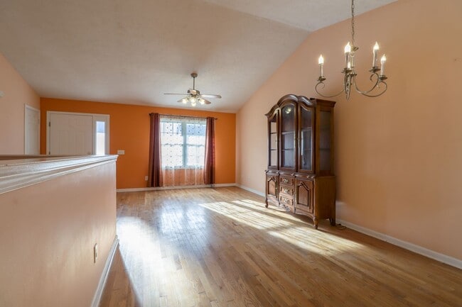 Building Photo - Montgomery- Nova