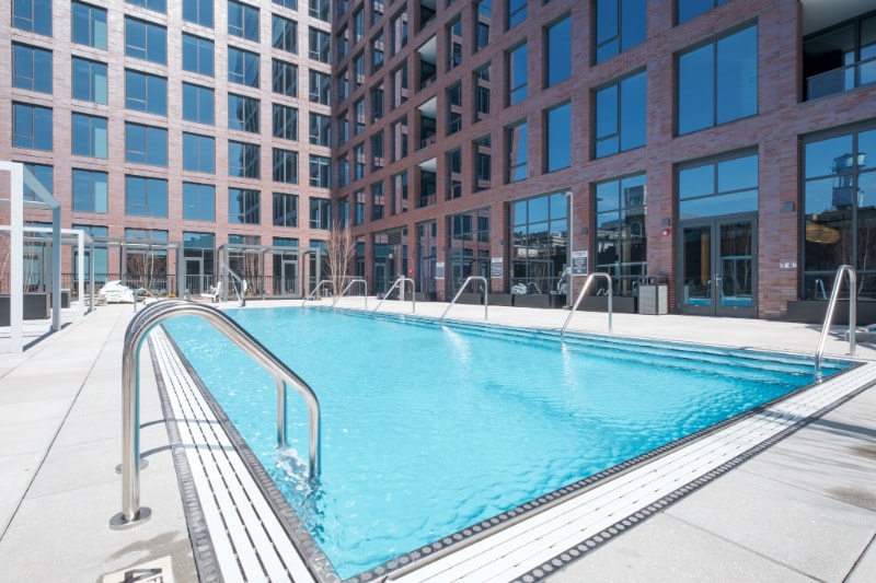 Building Photo - 932 W Washington Blvd