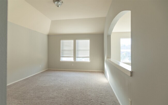 Building Photo - 20911 Avery Cove Ln
