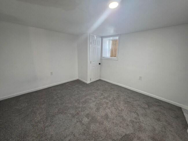 Building Photo - Charming 4 Bedroom, 2 Bath Home with Character & Space