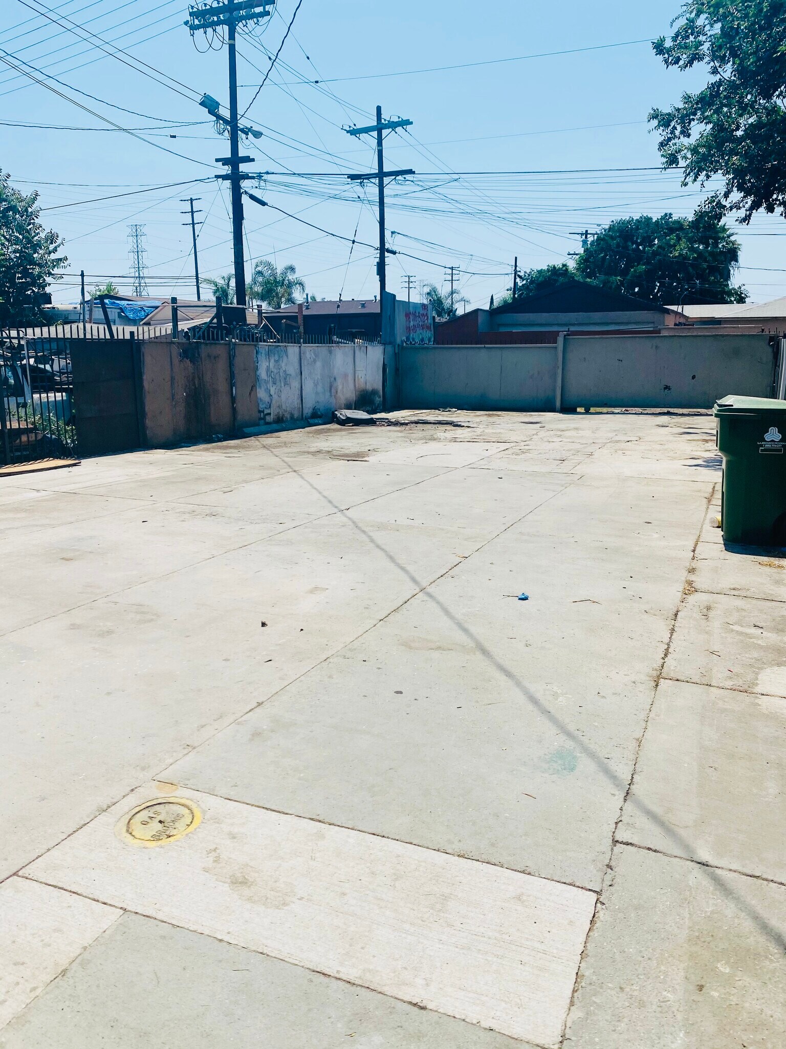 Ample parking - 9607 Avalon Blvd