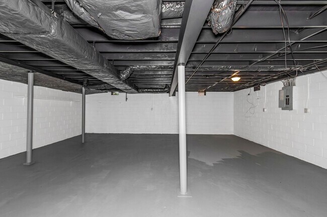 Building Photo - 4216 Rue Antoinette