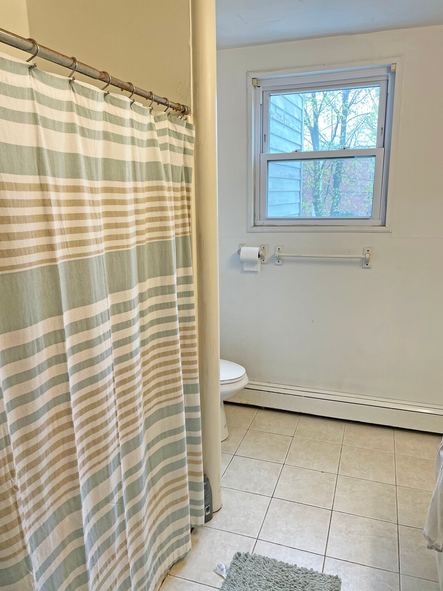 Building Photo - 15 Ashford St