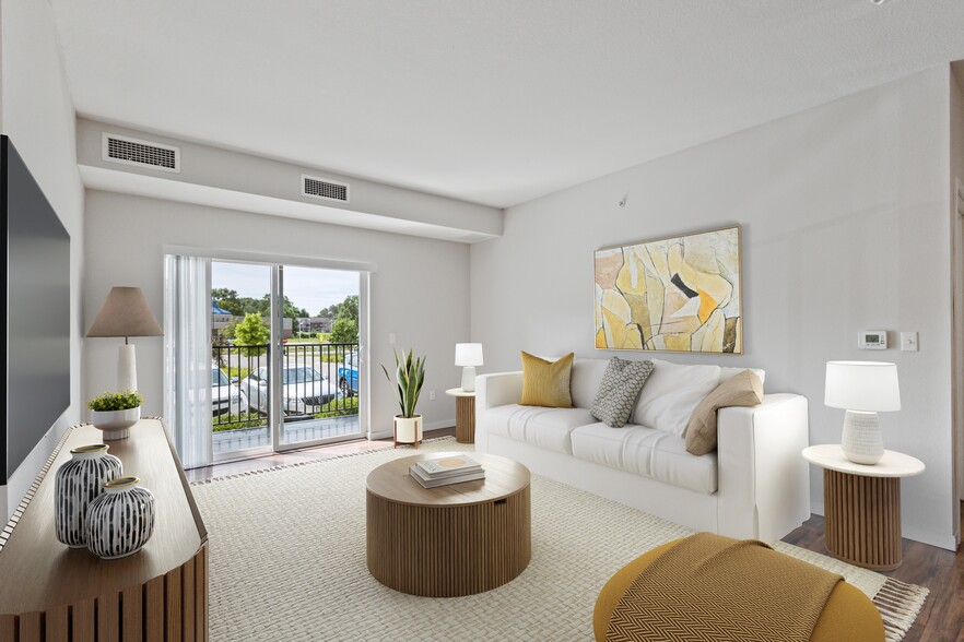 Building Photo - EastGate Apartments