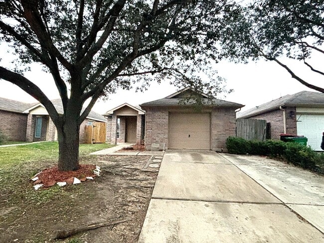 Building Photo - 18822 Driftwood Springs Dr