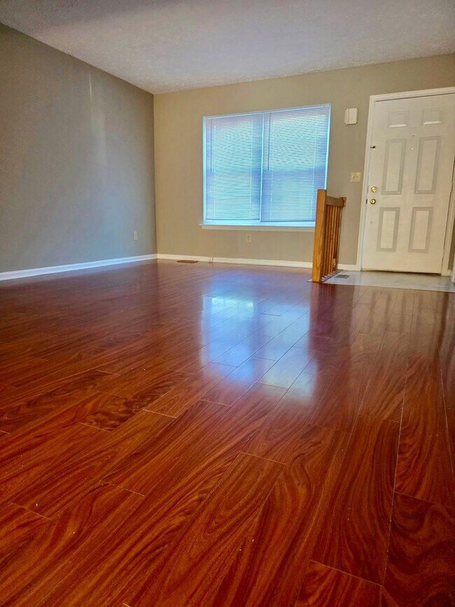 Building Photo - 3BR Townhome in Riverside Neighborhood of Belcamp!