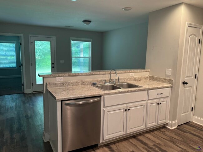 Building Photo - 322 Grayton Way