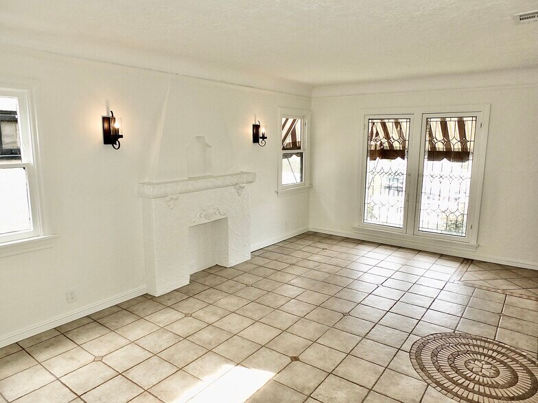 Building Photo - 50 Pomona Ave