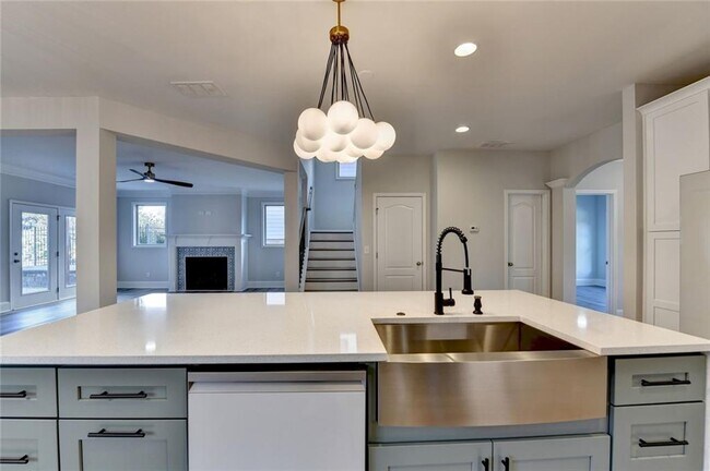 Building Photo - 4032 Ridge Grove Way