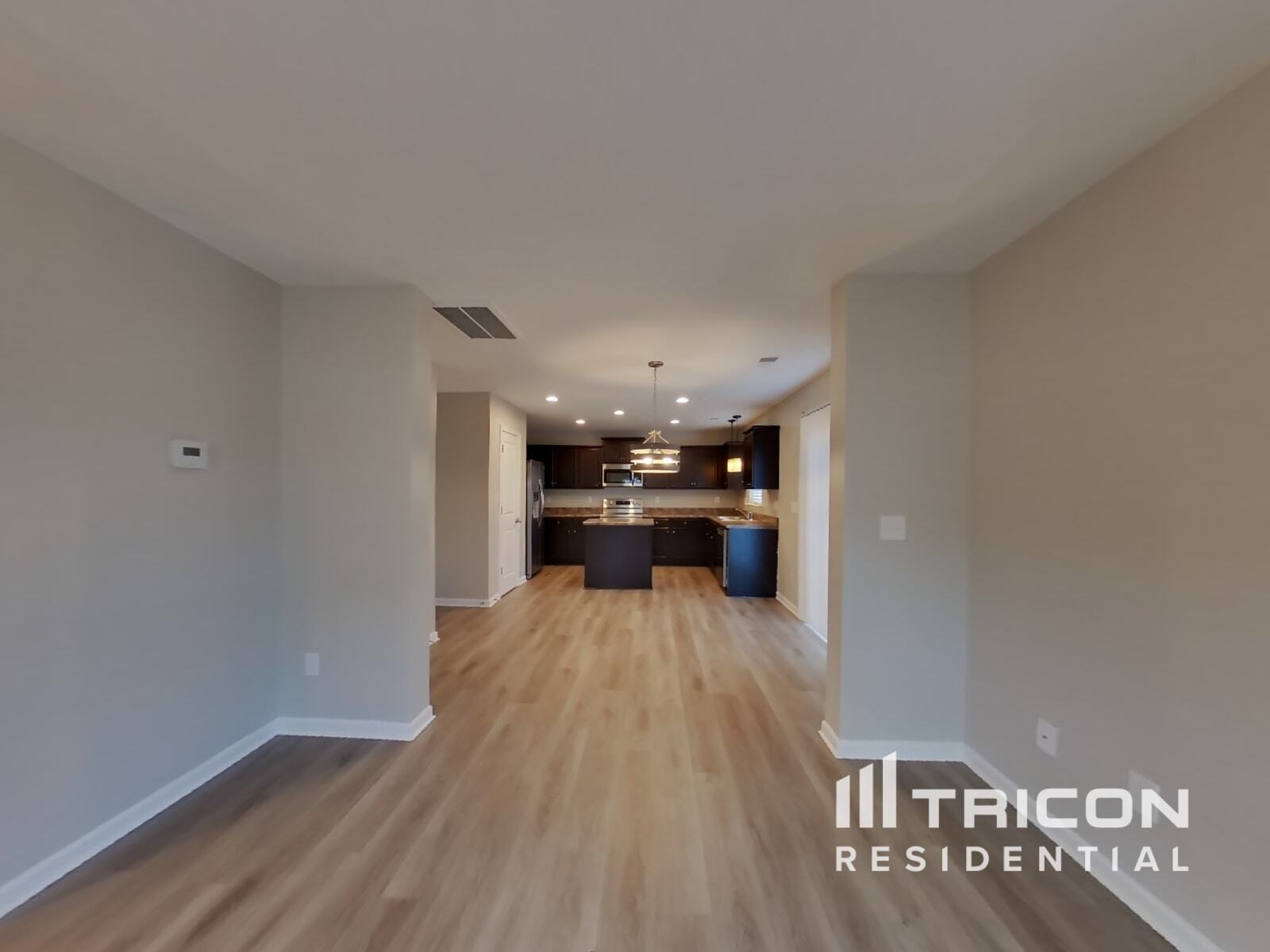 Building Photo - 870 Markham Cir
