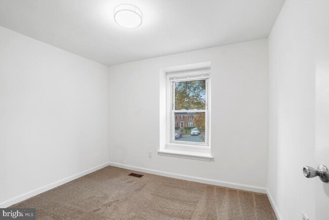 Building Photo - 13221 Black Walnut Ct