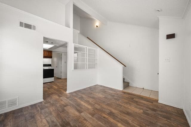 Building Photo - 311 Kings Way Dr