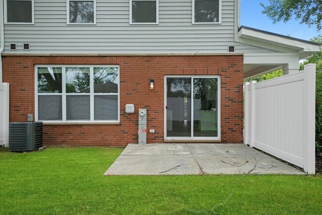 Building Photo - 17880 Argos Ct