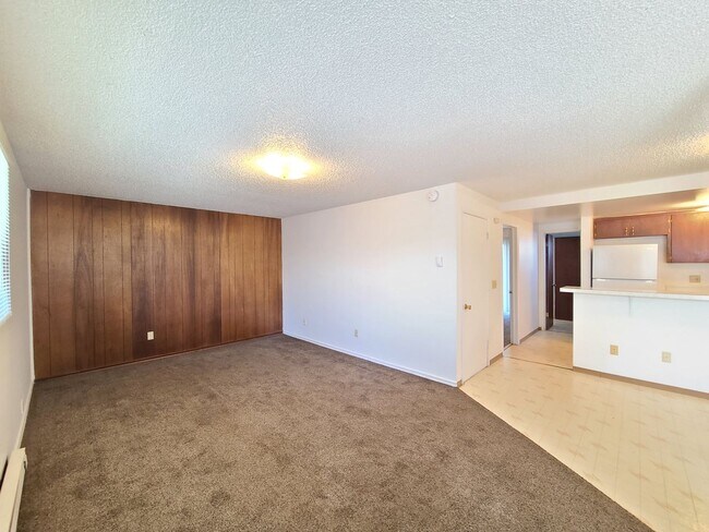 Building Photo - 2118 E Boone Ave