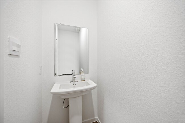 Building Photo - 510 Belle Spgs Ln