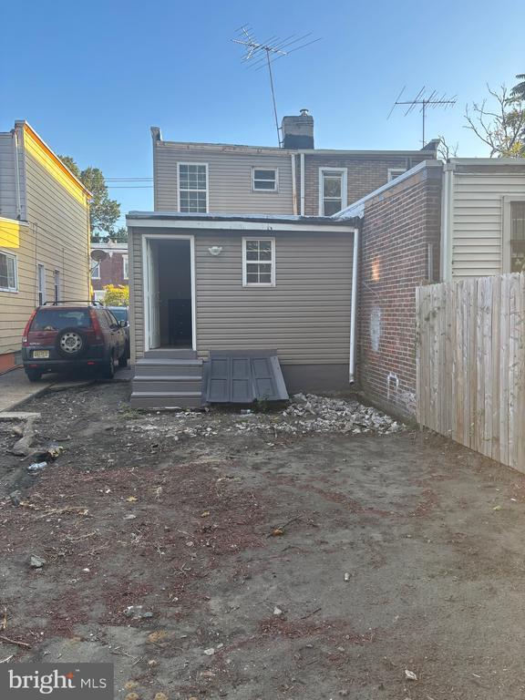 Building Photo - 915 Mechanic St