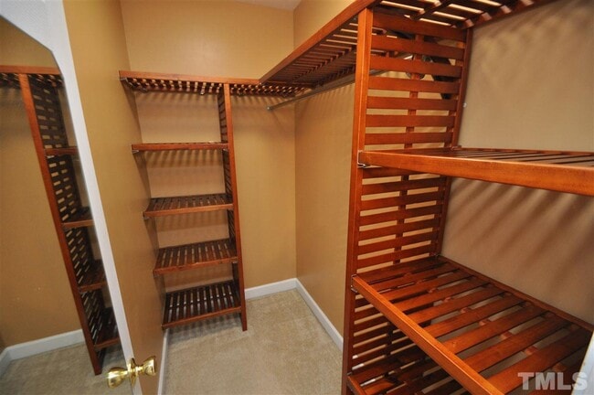 Building Photo - 2222 Trailwood Valley Cir