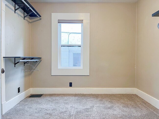 Building Photo - 315 Wyoming Ave