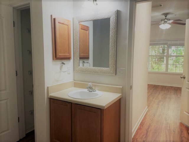 Building Photo - 4672 Crossing Ct