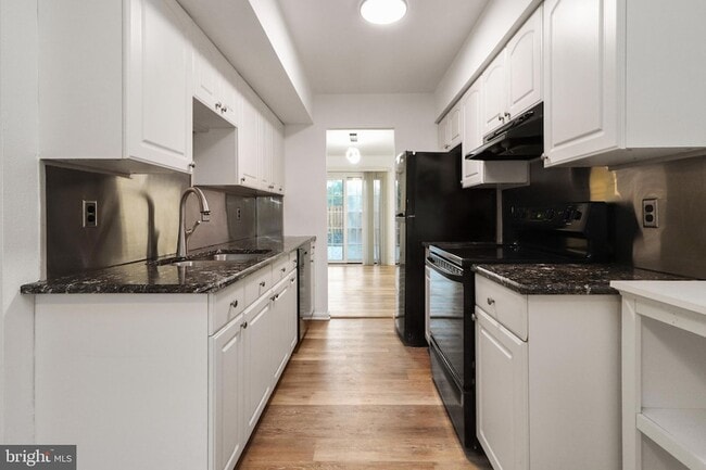 Building Photo - 6609 Forbush Ct