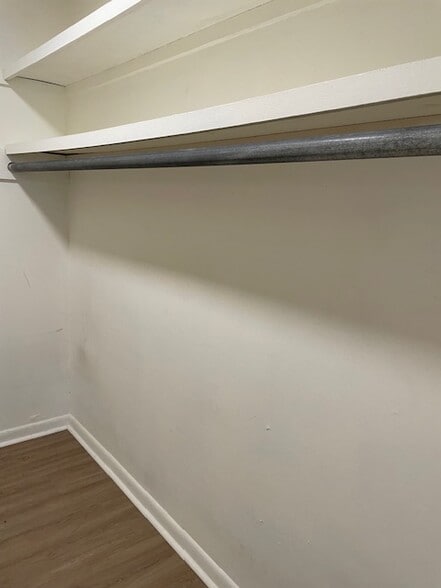 Building Photo - 2601 Hillsboro Pike