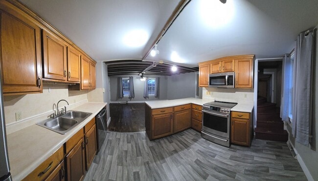 Building Photo - 3 Bedroom 1.5 Bath Located in Middletown