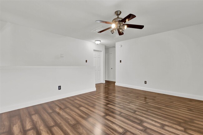 Building Photo - 1906 Rock Ridge Dr