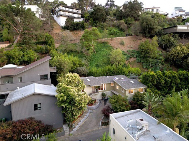 Building Photo - 2412 Canyon Oak Dr