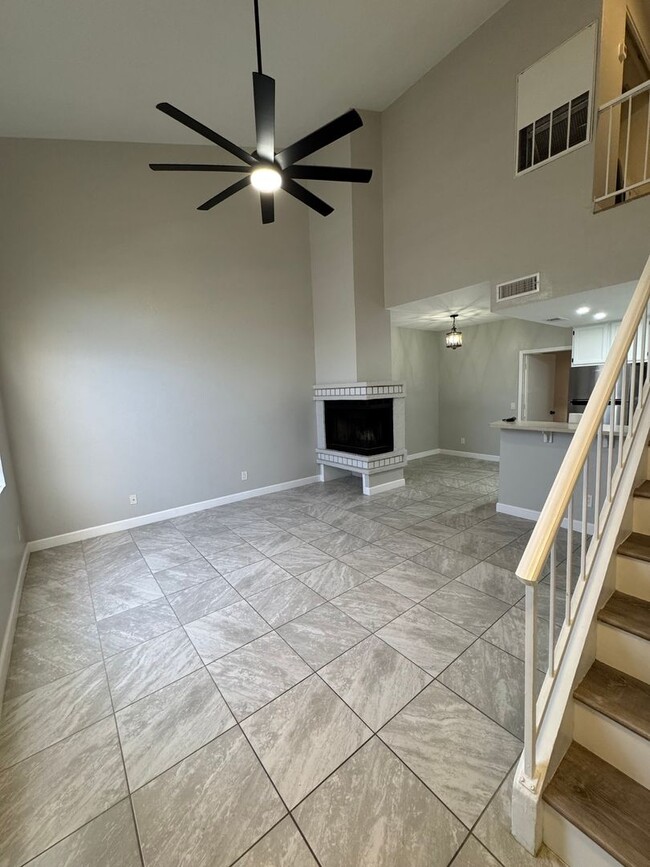 Building Photo - Chandler Townhome for rent!