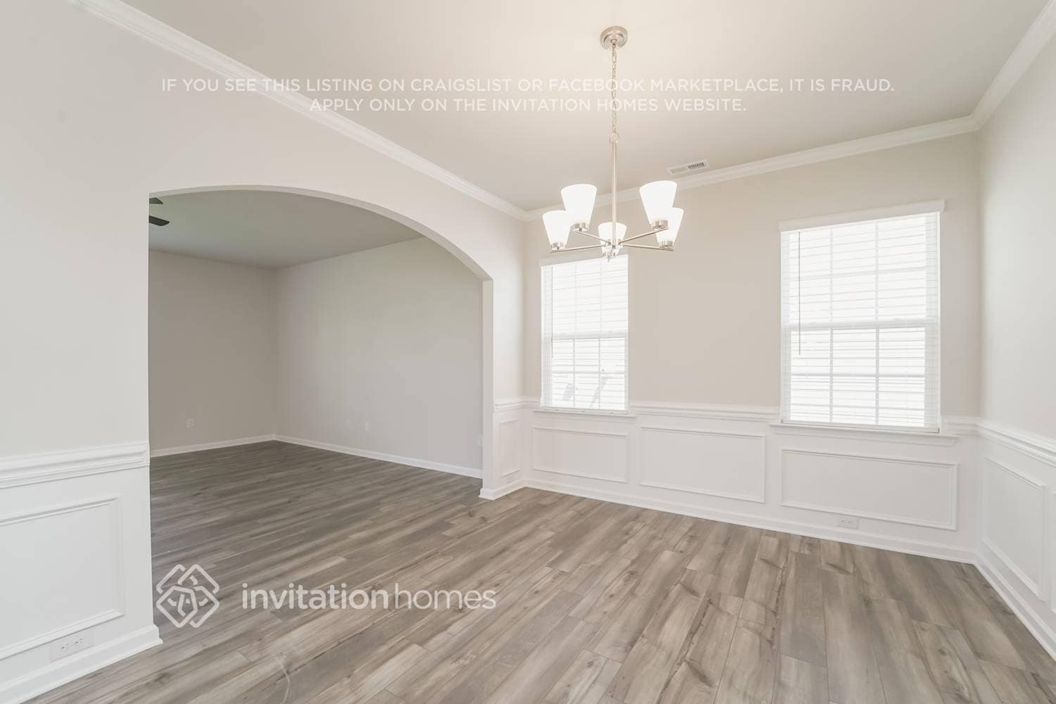 Building Photo - 6487 Fairfax Ct