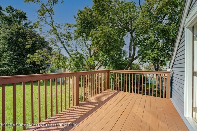 Building Photo - 54 Main St