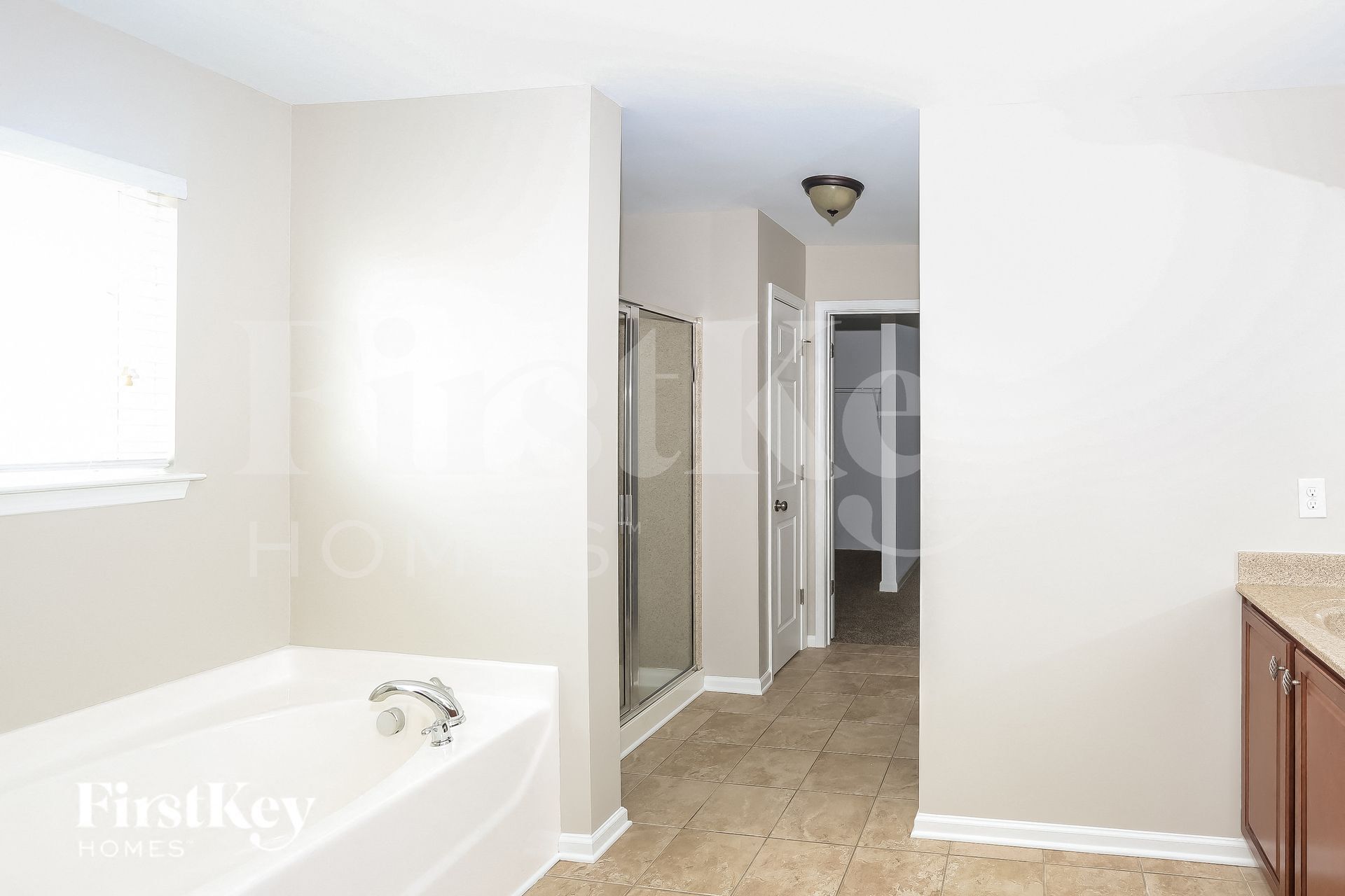 Building Photo - 2250 Laurens Dr