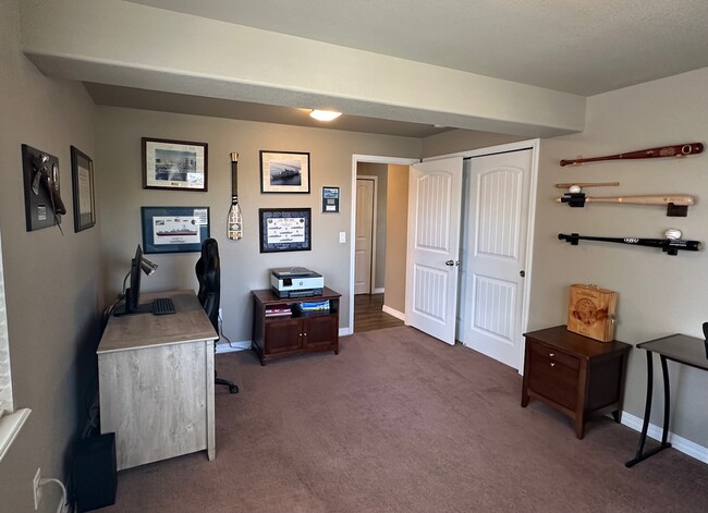 Building Photo - 8075 Cinnamon Ct