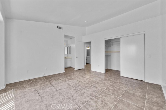 Building Photo - 1240 Visconti Dr