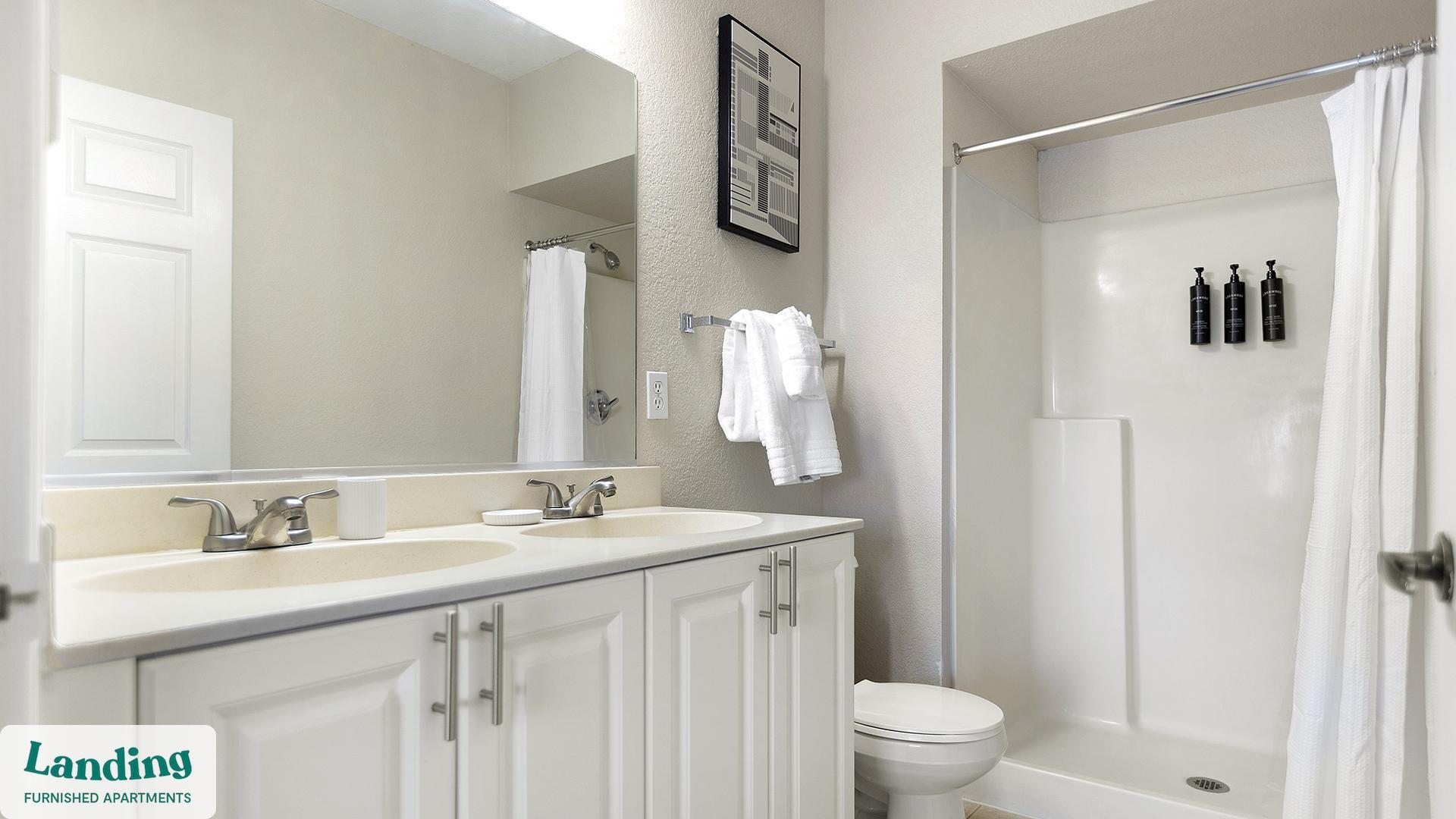 Building Photo - 3695 Island Club Dr